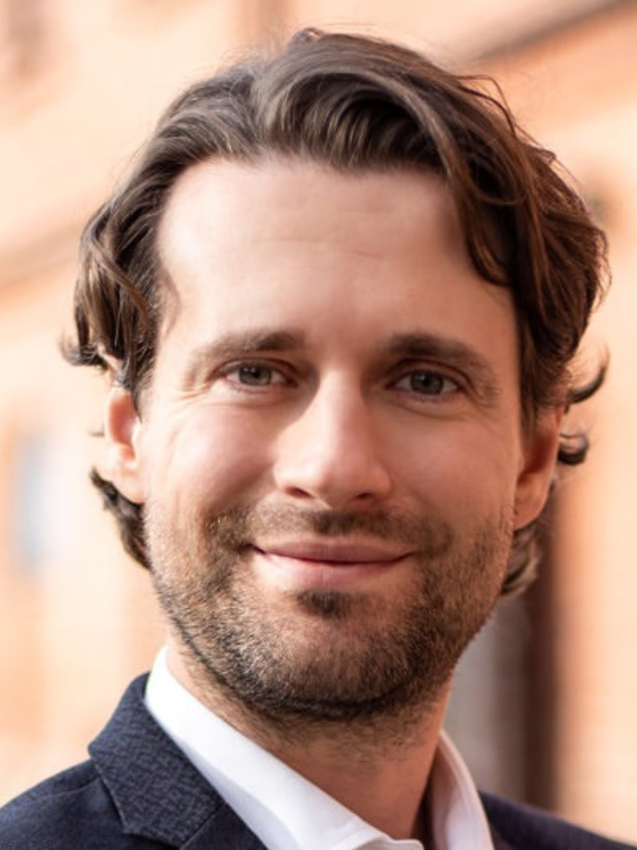Portrait of Ricardo Vinuesa